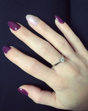 Paarse gelpolish